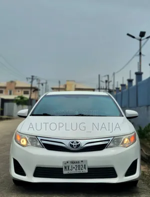 Toyota Camry 2014 White
