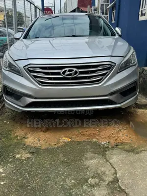 Hyundai Sonata Limited 4dr Sedan (2.4L 4cyl 6A) 2015 Gray