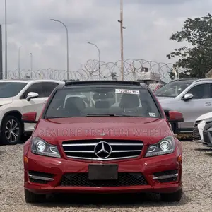 Mercedes-Benz C300 Sport 4Matic Sedan AWD (3.5L 6cyl 7A) 2013 Red