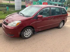 Toyota Sienna CE 2005 Red