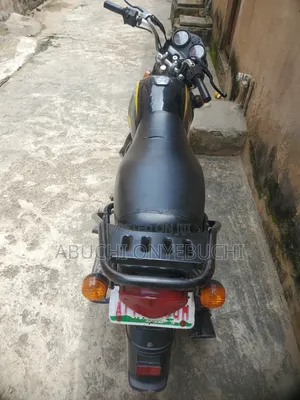 Bajaj Boxer 2022 Black