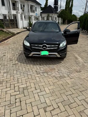 Mercedes-Benz GLC-Class 2017 Black