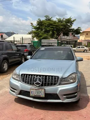 Mercedes-Benz C300 Luxury 4Matic Sedan AWD (3.5L 6cyl 7A) 2013 Blue