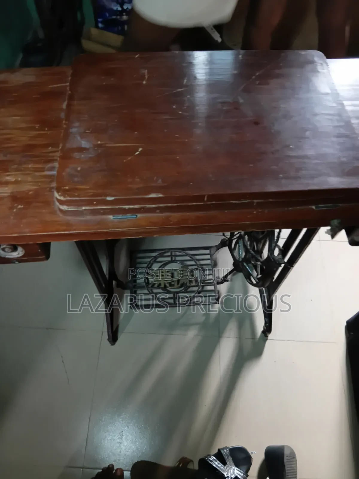 Manual Sewing Machine