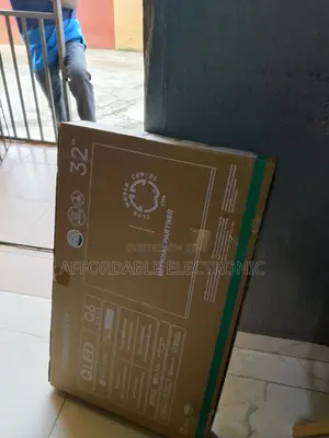 Hisense 32'' Smart Television With Youtube + Netflix + Wifi