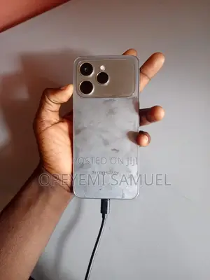 Tecno Spark 40 128 GB Gray