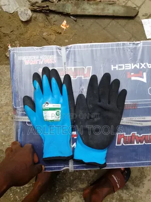 Ice Block Hand Gloves
