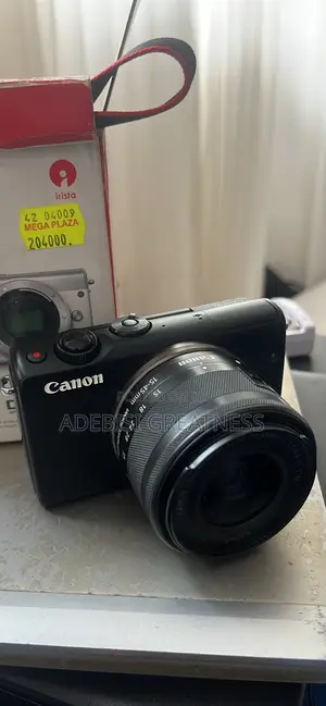 Canon Eos M100