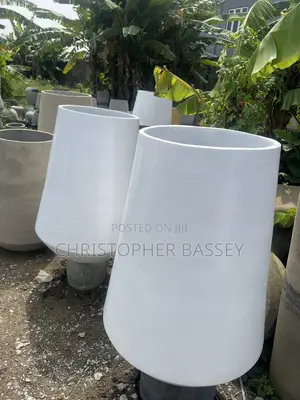 Premium Concrete Planter Shape: Tapered Cylinder (Frustum)