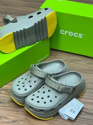 Hikers Xcape Crocs