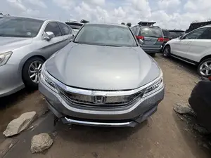 Honda Accord EX-L 4dr Sedan FWD (2.4L 4cyl 2A) 2017 Silver