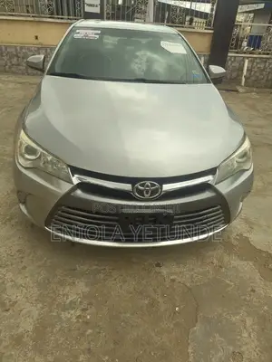 Toyota Camry 2016 Silver