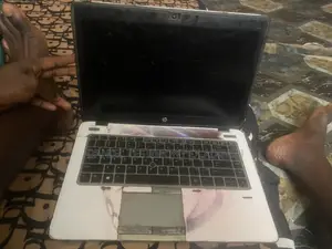 Laptop HP EliteBook 840 G5 4GB Intel Core i7 HDD 500GB