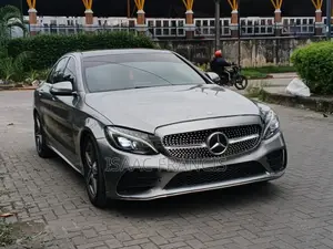 Mercedes-Benz C400 4Matic AWD Sedan (3.0L V6 7A) 2015 Gray