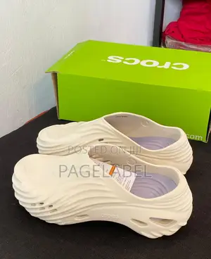 Echo Wave Clog