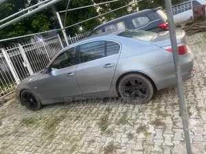 BMW 530i 2009 Gray
