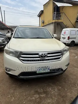 Toyota Highlander 2012 White