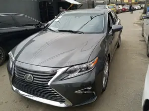Lexus ES 2016 Gray