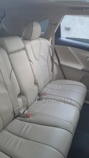 Toyota Venza 2010 Brown