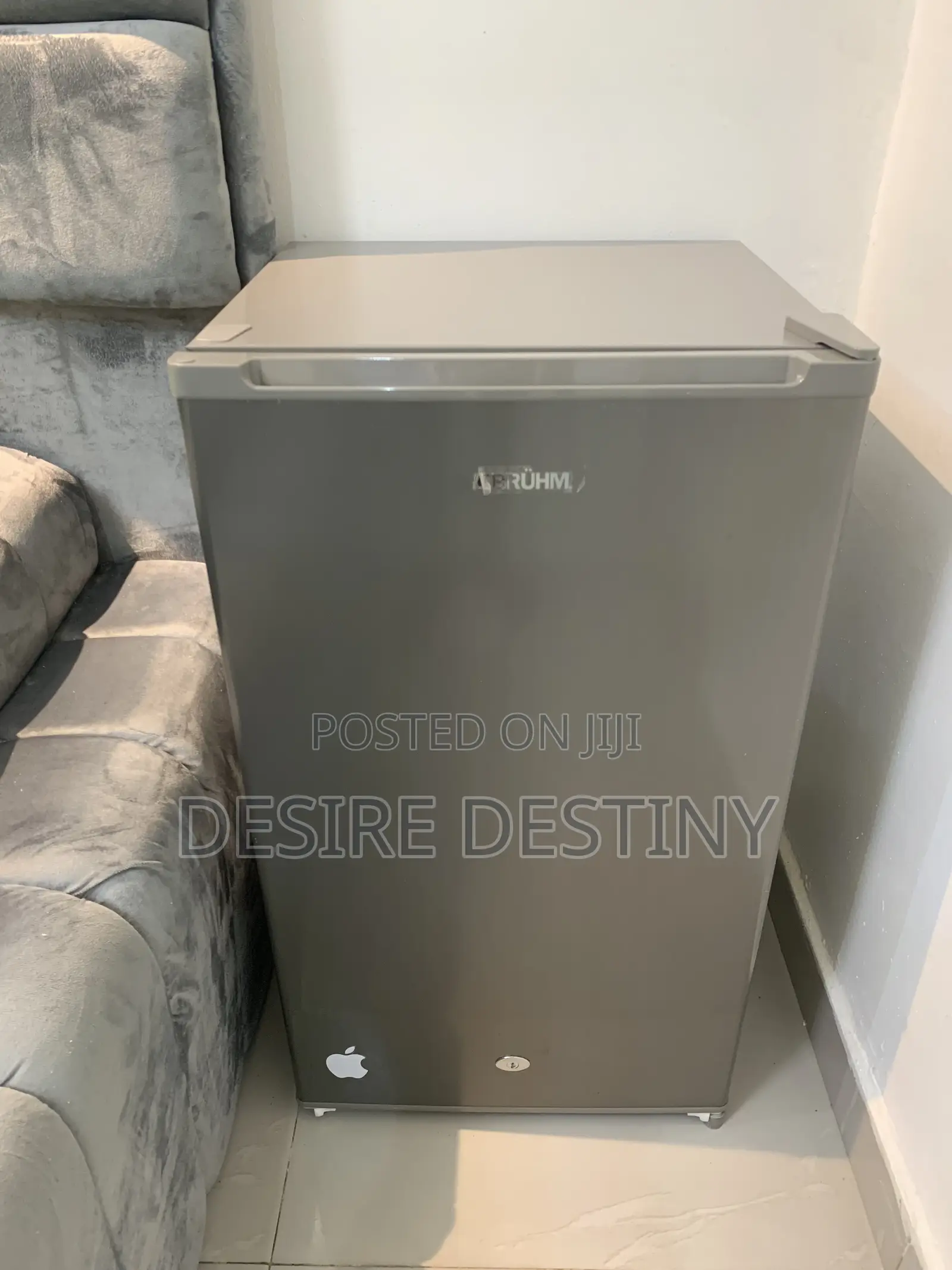Bruhm Fridge