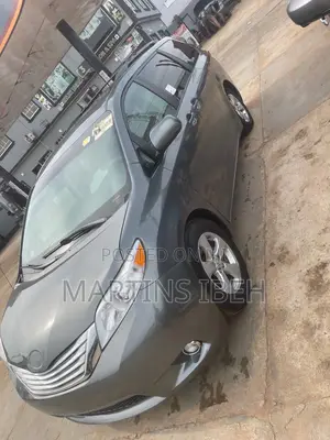 Toyota Sienna 2014 Gray