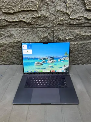 Laptop Apple MacBook Pro 2024 M3 Max 64GB Apple M3 Pro SSD 2T
