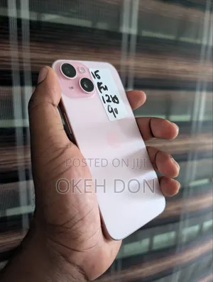 Apple iPhone 15 128 GB Pink