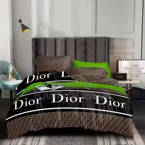 High Quality 6 by 6 Duvet With Bedsheet and 4 Pillow Case