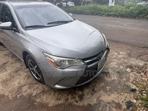 Toyota Camry LE 4dr Sedan (2.5L 4cyl 6A) 2016 Silver