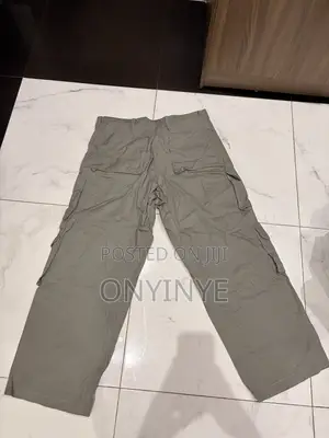 Cargo Jeans