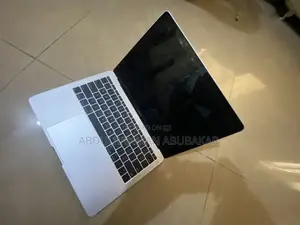 Laptop Apple MacBook 2016 8GB Intel SSD 256GB