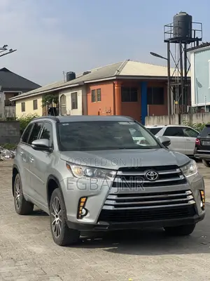 Toyota Highlander 2017 Silver