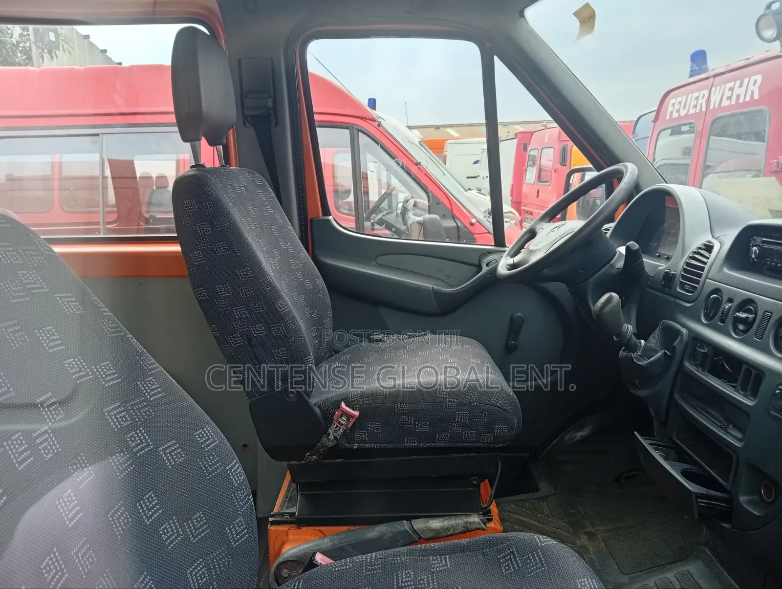 Mercedes-Benz Sprinter 2001 Orange