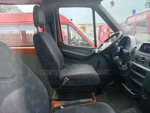 Mercedes-Benz Sprinter 2001 Orange