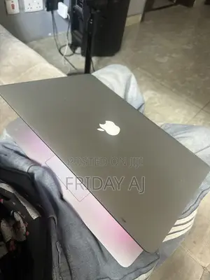 Laptop Apple MacBook Pro 2015 16GB Intel Core i7 SSD 512GB