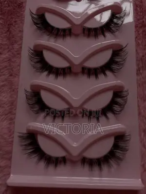 LashesbyNita