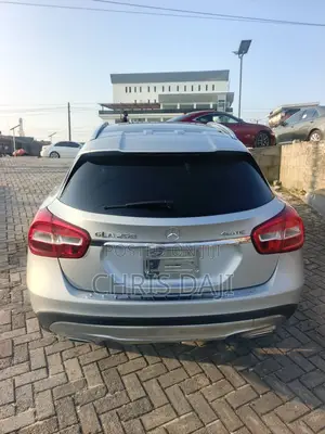 Mercedes-Benz GLA 250 2015 Silver