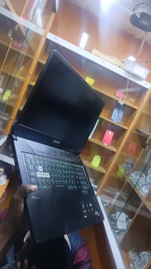 Laptop Asus FX553VD 16GB AMD Ryzen 5 SSD 512GB