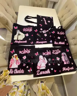 Tote Bags and Customization