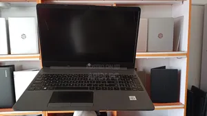 Laptop HP 250 G8 8GB Intel Core i5 SSD 256GB