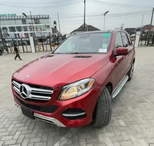 Mercedes-Benz GLE-Class 2016 Burgundy
