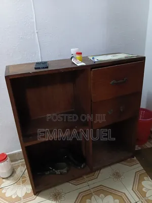 Book Shelf With 2 Drawers