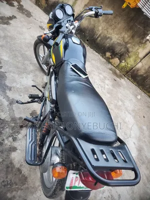 Bajaj Boxer 2025 Black