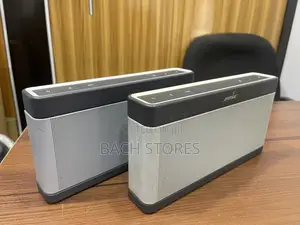 Bose Soundlink Iii Speakers With Slim Profile and Silicone
