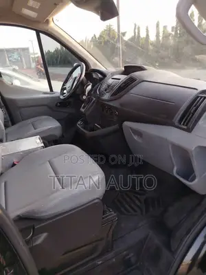 Ford Transit-350 2017 Black