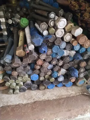 Different Size of Stud Bolt and Nut