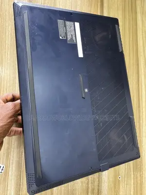 Laptop MSI Stealth 16 AI Studio 16GB Intel Core i7 SSD 1T