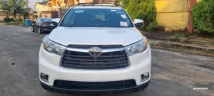 Toyota Highlander Limited Platinum 4dr SUV AWD (3.5L 6cyl 6A) 2014