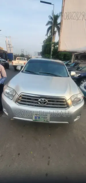 Toyota Highlander 2010 Silver