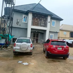 5bdrm Duplex in Peace Value Estate for sale